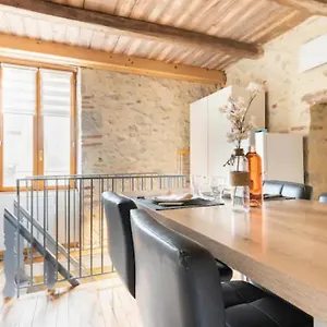Tour Du Rocher , Luzech France